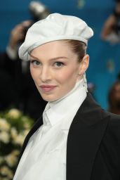 Hunter Schafer at Met Gala 2025: Tailored Black Elegance