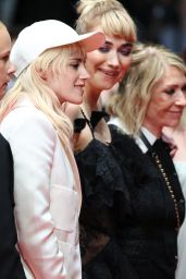 Imogen Poots Makes Statement at Cannes Premiere