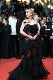 Imogen Poots Makes Statement at Cannes Premiere