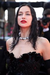 Irina Shayk Embraces Gothic Elegance at Cannes