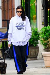 Irina Shayk’s Relaxed Stroll After Met Gala Night