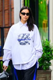 Irina Shayk’s Relaxed Stroll After Met Gala Night