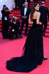 Iris Mittenaere Case 137 Premiere Cannes May 15