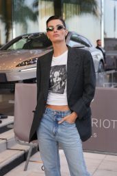 Isabeli Fontana Supports Kim Kardashian at Paris Trial