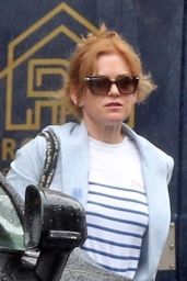 Isla Fisher Sports Casual Look in London May 2025