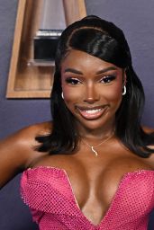JaNa Craig Reveals Bold Look at 2025 American Music Awards