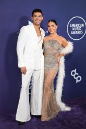 Jenna Johnson Debuts Glamorous Gown at 2025 American Music Awards