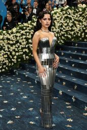 Jenna Ortega Rules Met Gala 2025 in Metal Balmain
