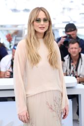 Jennifer Lawrence in Dior at Cannes Photocall – May 18 2025