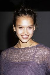 Jessica Alba Attends Big Daddy Premiere in Los Angeles