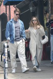 Joey King & Steve Piet Enjoy Lunch in Los Angeles 05.07.2025