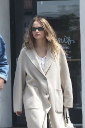 Joey King & Steve Piet Enjoy Lunch in Los Angeles 05.07.2025