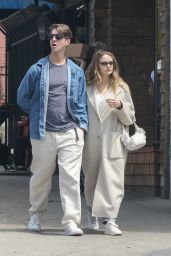 Joey King & Steve Piet Enjoy Lunch in Los Angeles 05.07.2025