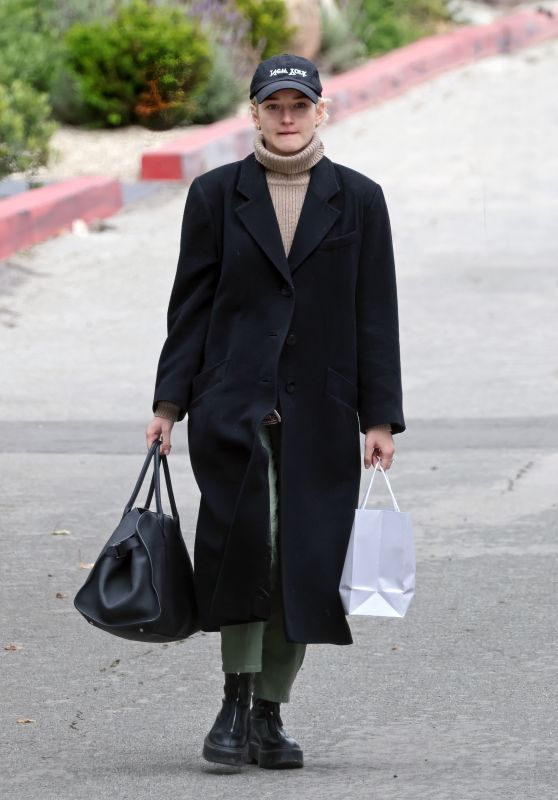 Julia Garner Steps Out Amid Netflix’s FTX Series Buzz