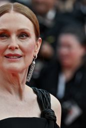 Julianne Moore Black Bottega Veneta Cannes 2025 Moment