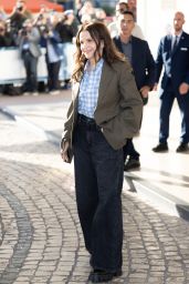 Juliette Binoche Arrives for Cannes Jury Dinner 2025