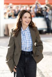 Juliette Binoche Arrives for Cannes Jury Dinner 2025