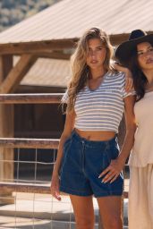 Kara Del Toro Showcases Lounge Dust & Daisies 2025