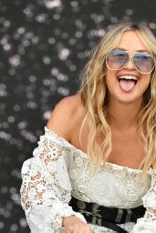 Kate Hudson Performs BottleRock Napa Valley Festival, Napa