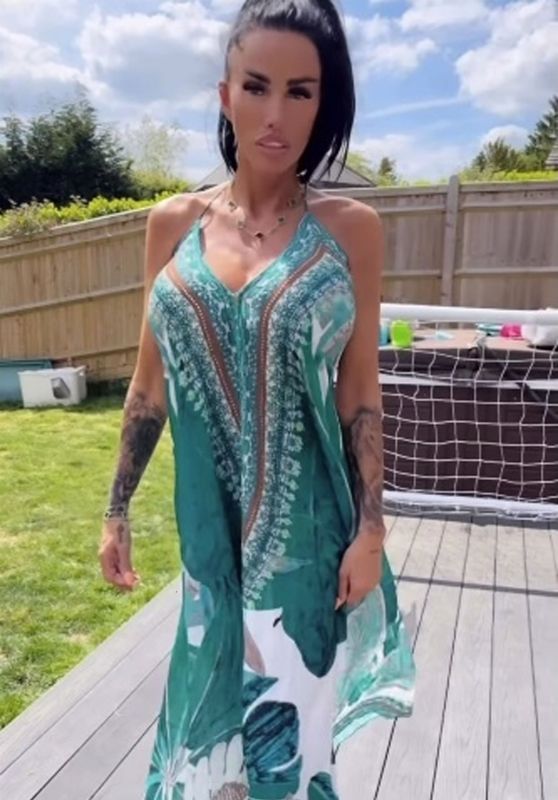Katie Price Models JYYLDN Maxi Dress