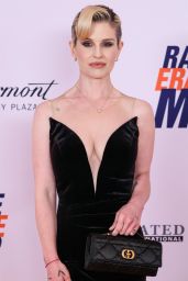 Kelly Osbourne Stuns 32nd Race Erase MS Gala LA 2025