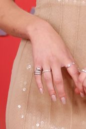 Kelsea Ballerini Nails Timeless Glam at 2025 ACM Awards