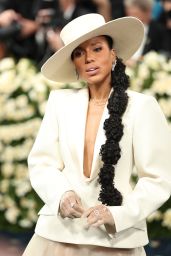 Kerry Washington Masters Modern Elegance at Met Gala 2025