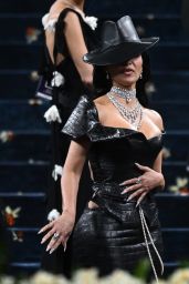 Kim Kardashian at Met Gala 2025: Leather & Pearls