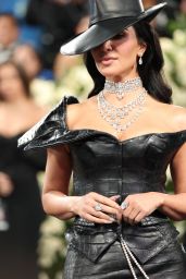 Kim Kardashian at Met Gala 2025: Leather & Pearls