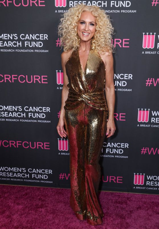 Kimberly Schlapman Stuns at An Unforgettable Evening 2025 Gala