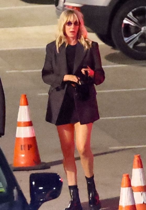 Kimberly Stewart Embraces Maternity Style at Beyoncé’s Tour