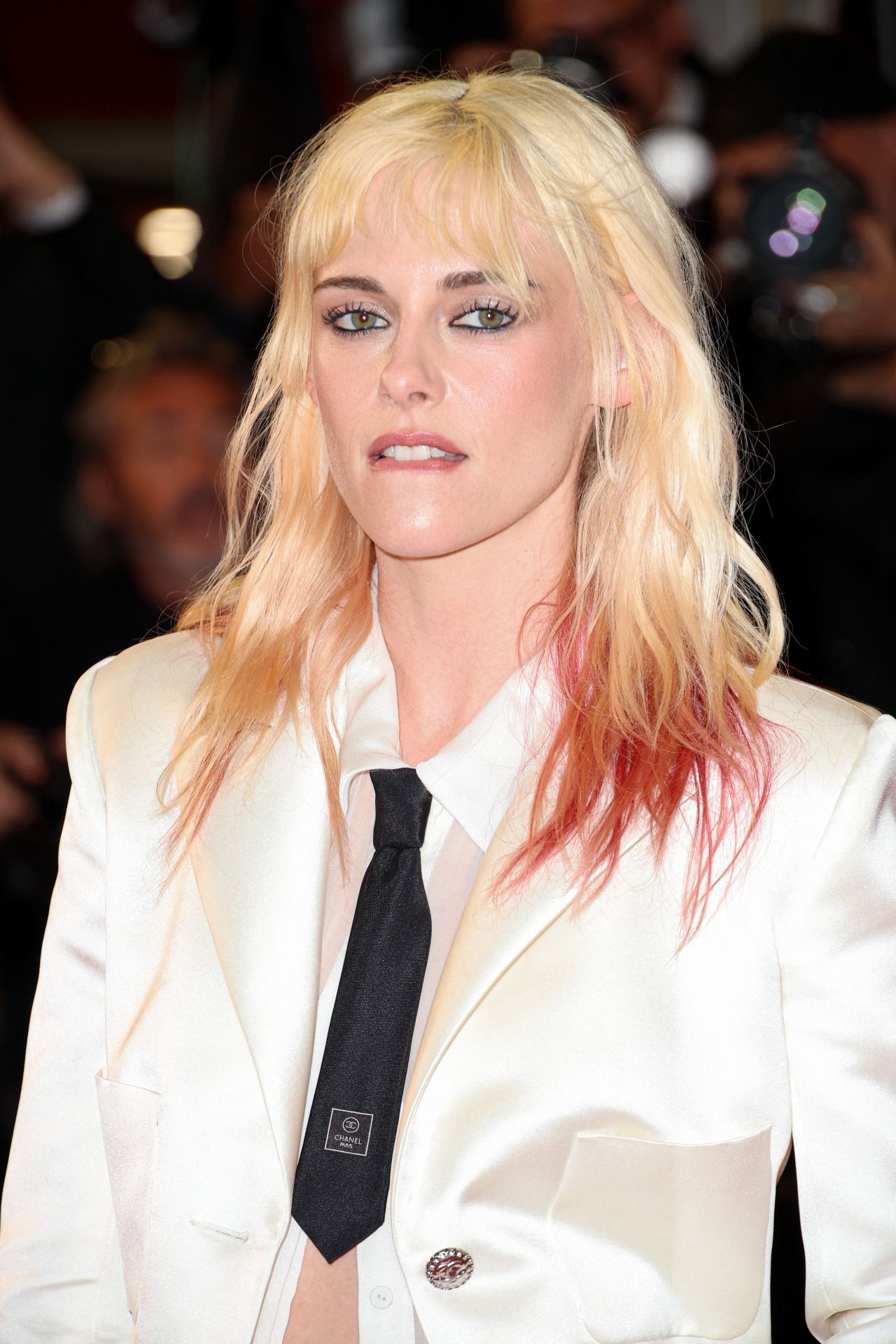 kristen-stewart-in-custom-chanel-at-cannes-2025-1.jpg