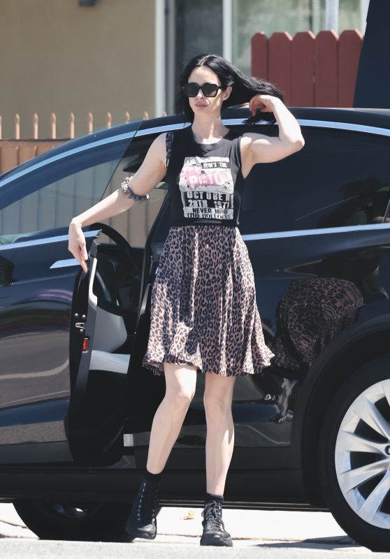 Krysten Ritter Casual Los Angeles Outing