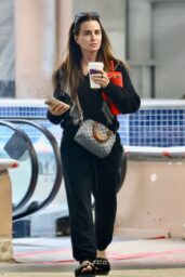 Kyle Richards Embraces Natural Beauty in LA 05 03 2025