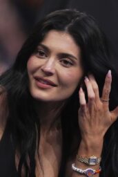 Kylie Jenner Courtside Knicks Game