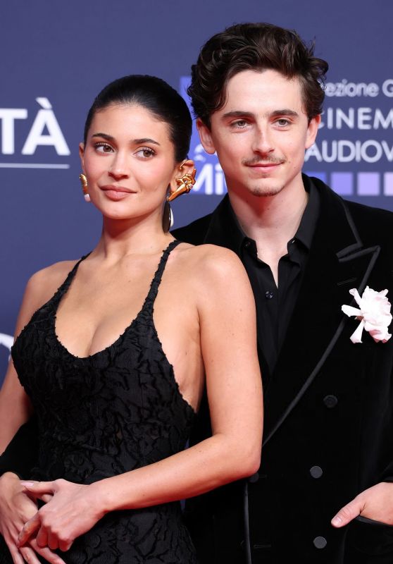 Kylie Jenner Timothée Chalamet Red Carpet Debu