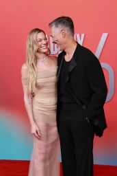 LeAnn Rimes ACM Awards 2025 Red Carpet