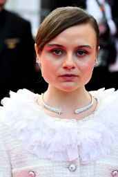 Lena Urzendowsky Cannes Film Festival 2025 Closing Ceremony
