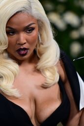 Lizzo Redefines Glamour at Met Gala 2025