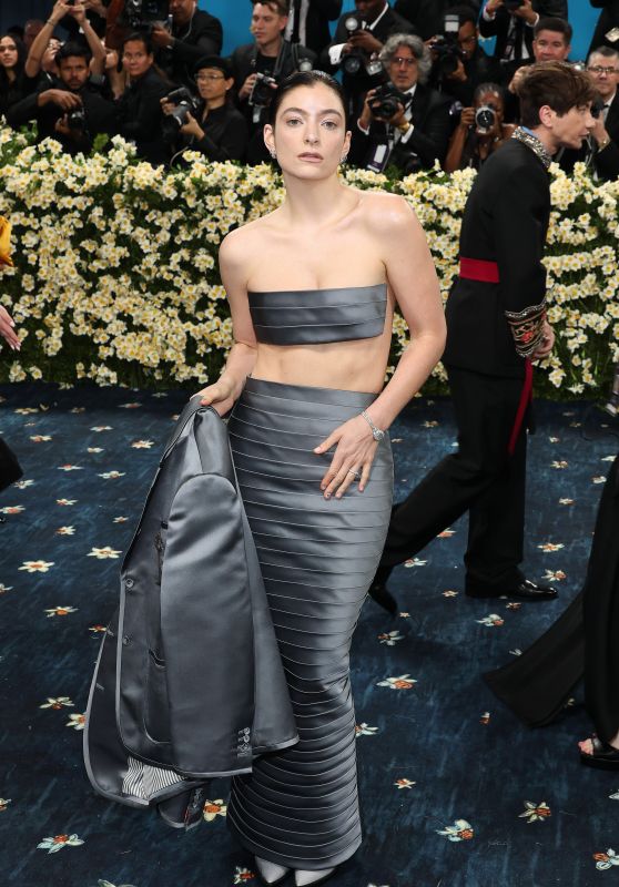 Lorde Returns to Met Gala in Thom Browne Masterpiece