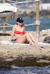 Madelyn Cline Relaxes in Sitges with Effortless Beach Style