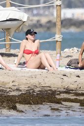 Madelyn Cline Relaxes in Sitges with Effortless Beach Style