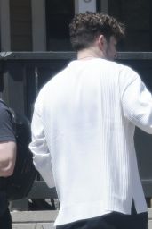 Madison Beer Visits Friend in Los Feliz 05.24.2025