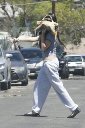 Madison Beer Visits Friend in Los Feliz 05.24.2025