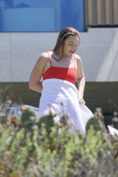 Margot Robbie: Malibu Moment in Chanel
