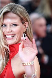 Marlijn Hoek Eddington Premiere Cannes 2025