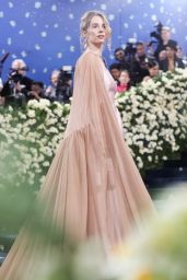 Maya Hawke at Met Gala 2025