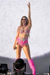 Meghan Trainor Wango Tango Pink Power Play