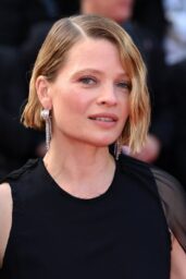 Mélanie Thierry attends Cannes Film Festival premiere