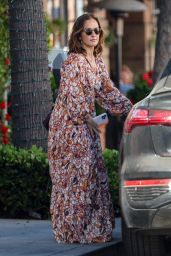 Minka Kelly’s Effortless Style in Beverly Hills